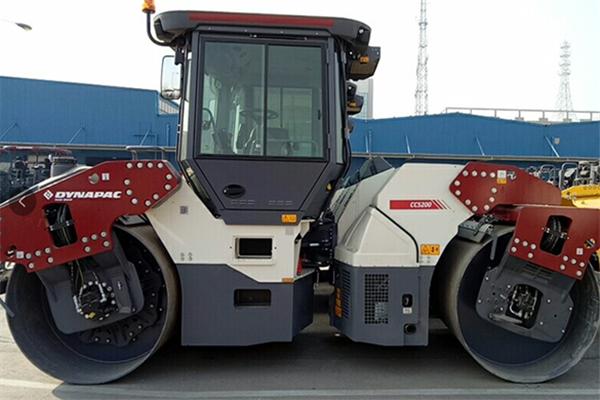 筑路机-不锈钢中厚板切割厂家 筑路机-不锈钢中厚板切割厂家