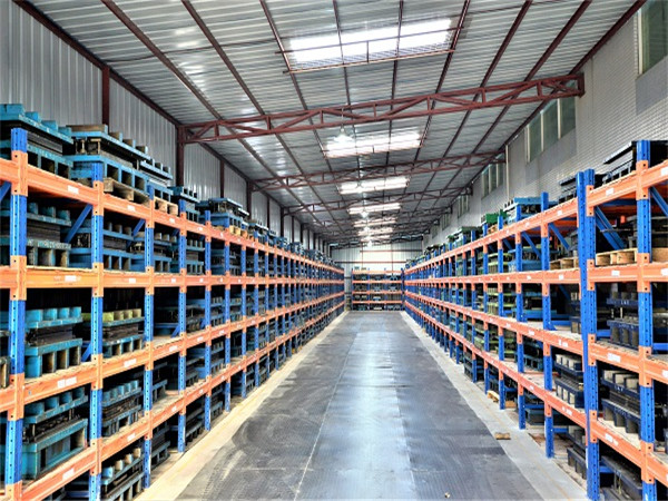 五金模具 五金模具