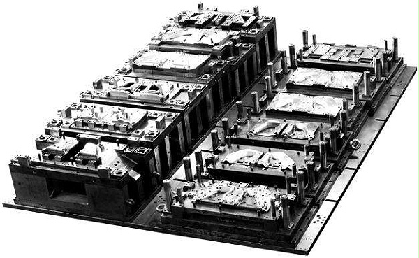 多工位级进模 多工位级进模