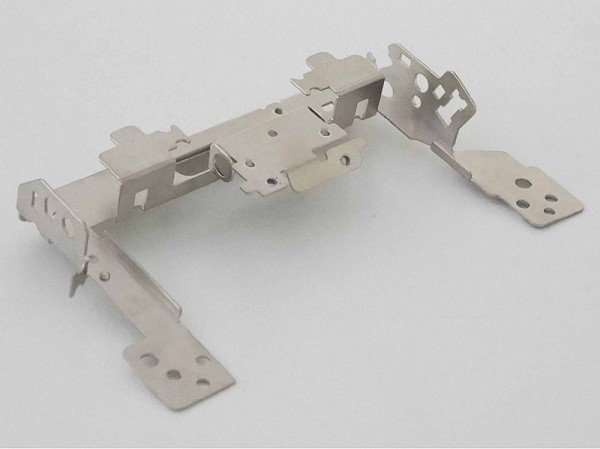 精密五金冲压件图片 精密五金冲压件图片