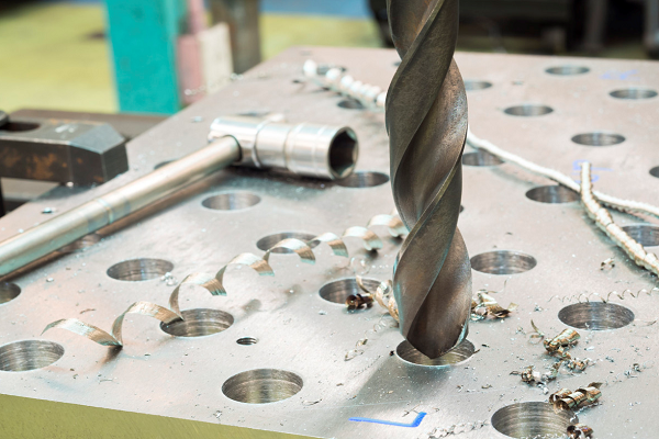 佛山五金冲压模具厂-钻床图片 佛山五金冲压模具厂-钻床图片