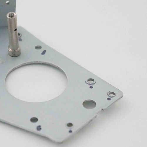 电解板五金冲压件翻边孔图片 电解板五金冲压件翻边孔图片