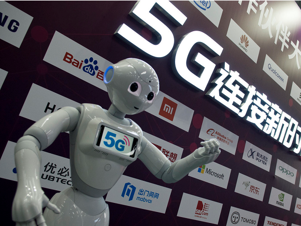 智能家居机器人6 智能家居机器人6