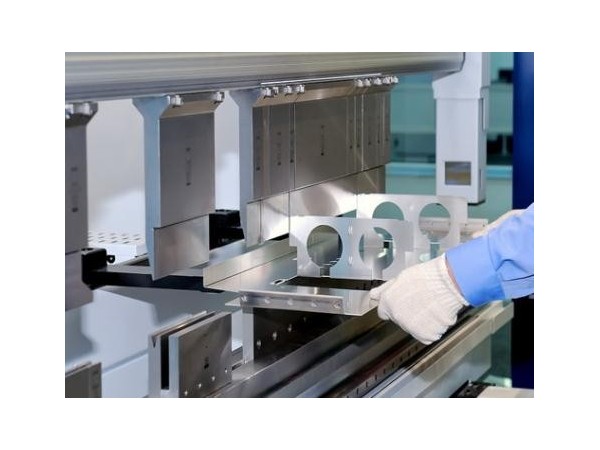 钣金加工的行业应用及工艺流程介绍 钣金加工的行业应用及工艺流程介绍